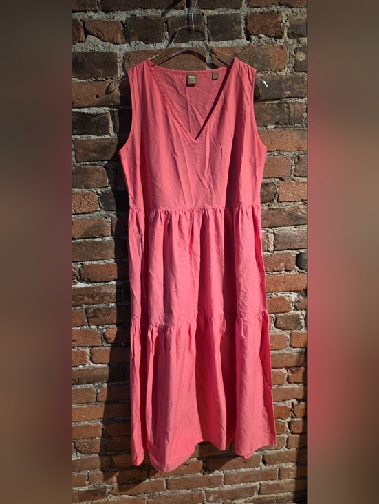 Boss Dresses & Skirts - Boss Pink Sleeveless Tiered Cotton Dress